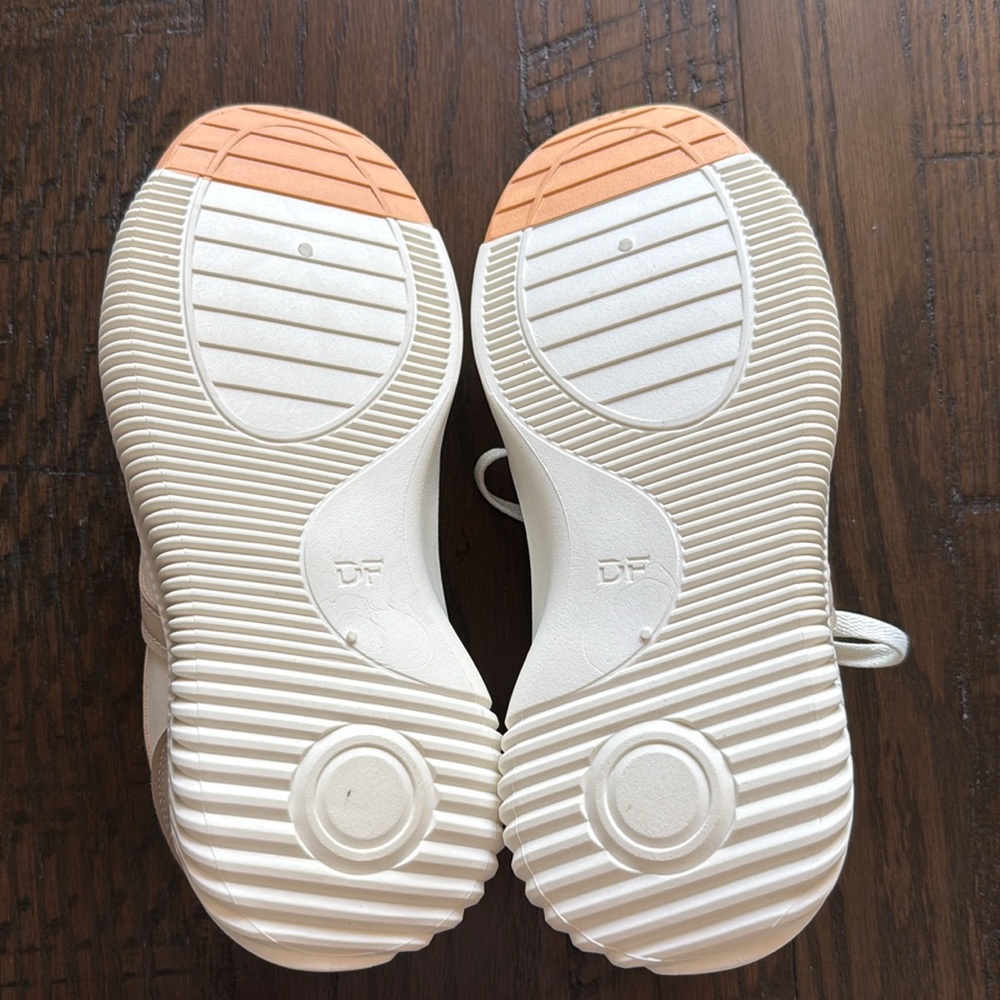Brand new never worn De Florence athletic shoes - Picture 4 of 4